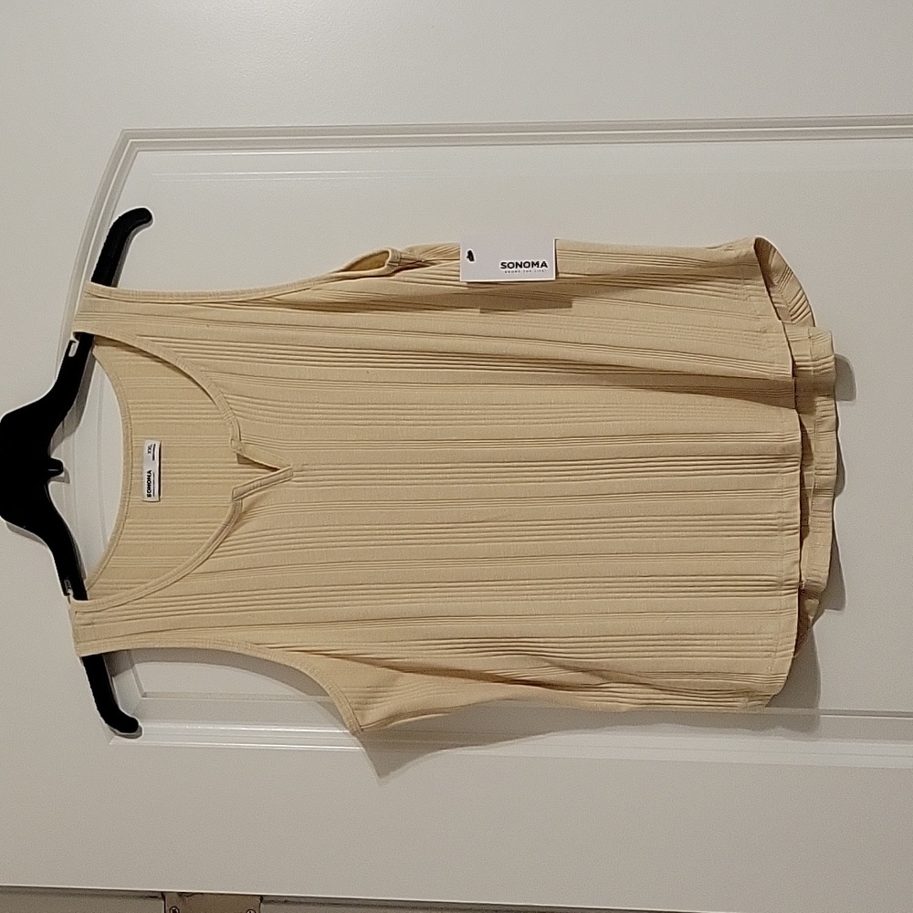Sonoma Women's XXL Beige Ribbed, v-neck tank top. NWT.
